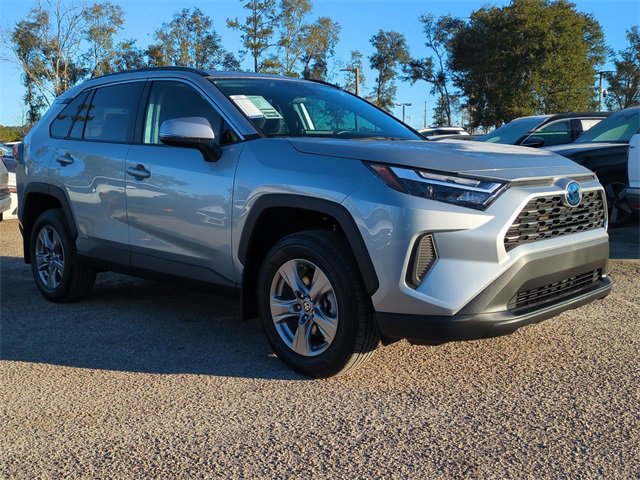 Used 2024 Toyota RAV4 XLE image 4