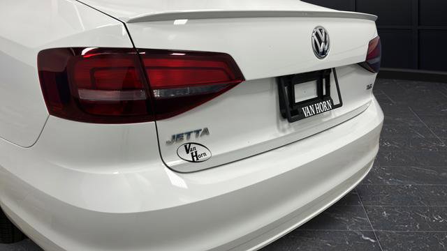 Used 2016 Volkswagen Jetta Sport image 36