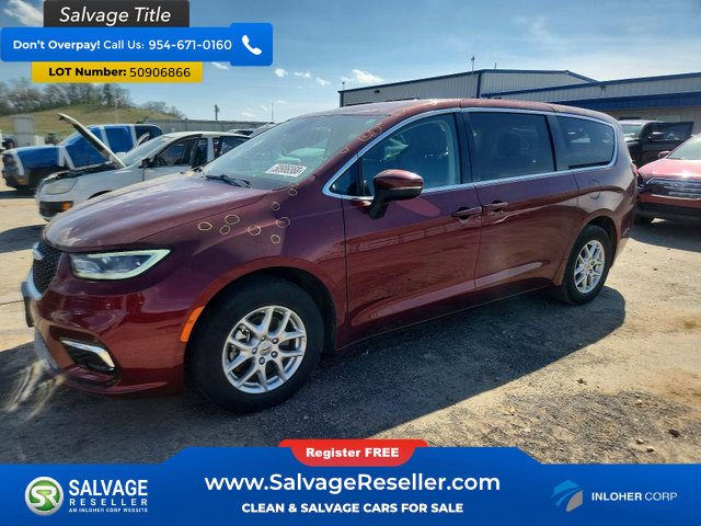 Used 2023 Chrysler Pacifica Touring-L FWD image 1