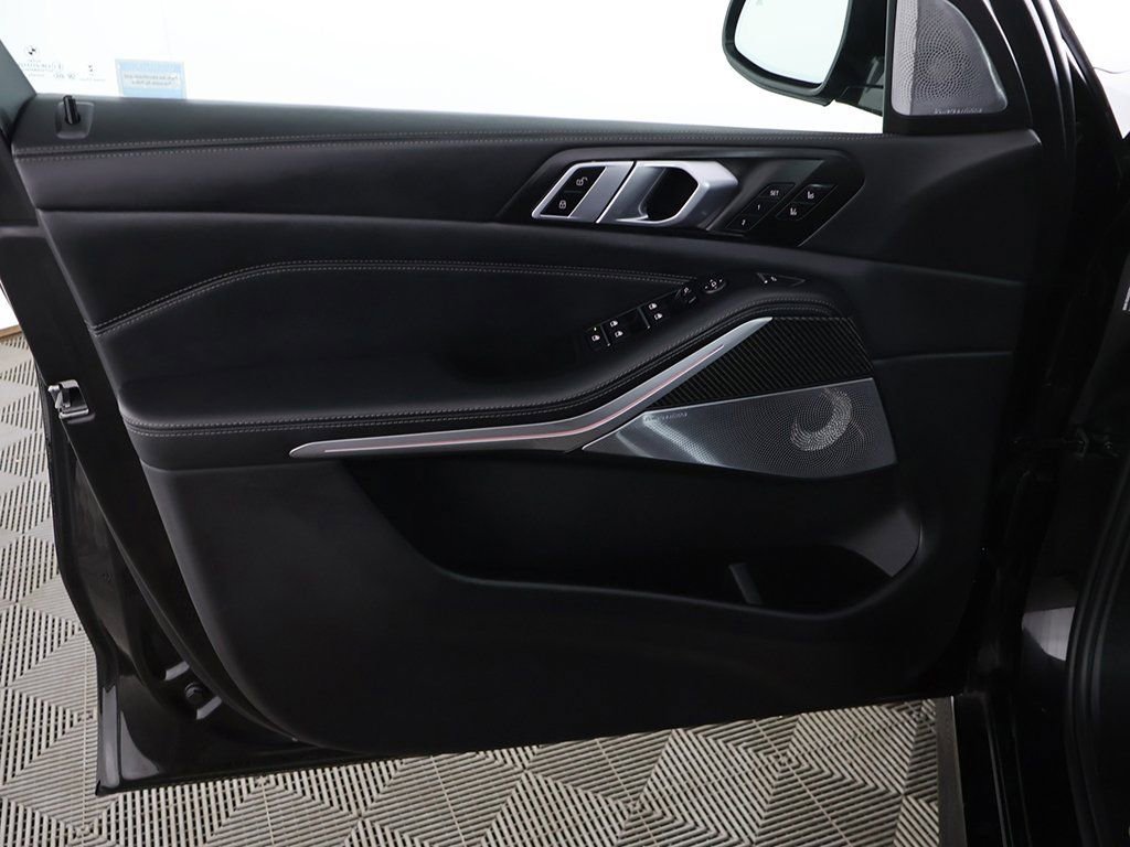 Used 2023 BMW X5 M50i w/ Executive Package image 30