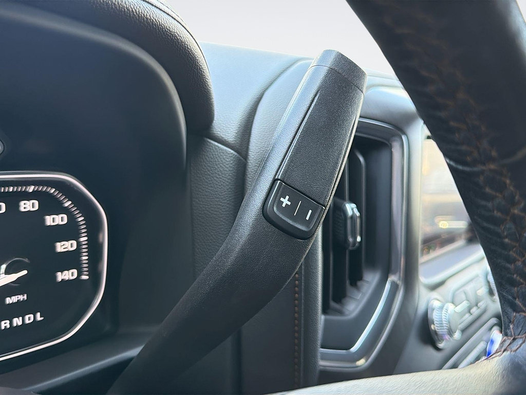 Used 2022 GMC Sierra 2500 AT4 w/ AT4 Premium Plus Package AWD/4WD image 13