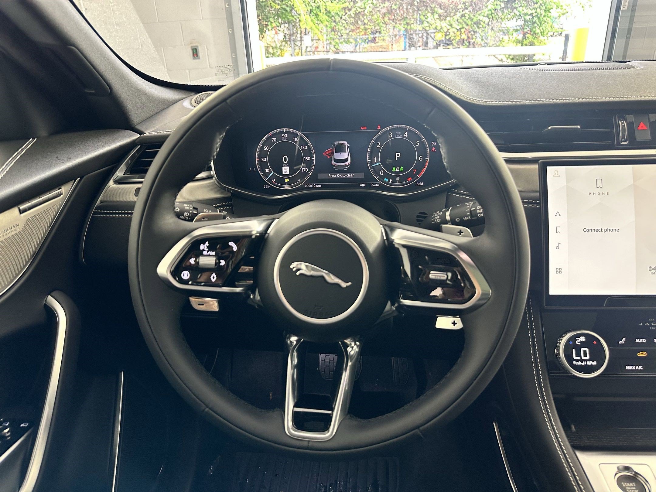 Used 2026 Jaguar F-PACE R-Dynamic S AWD/4WD image 4