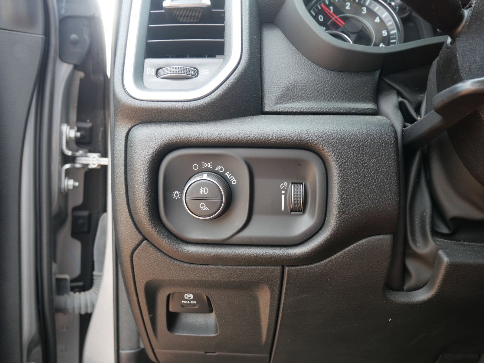 Used 2024 RAM 1500 Lone Star image 23