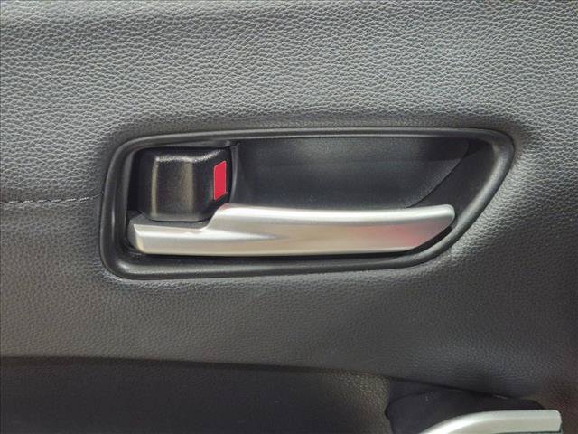 Used 2023 Toyota Corolla Cross XLE w/ Convenience Package FWD image 13