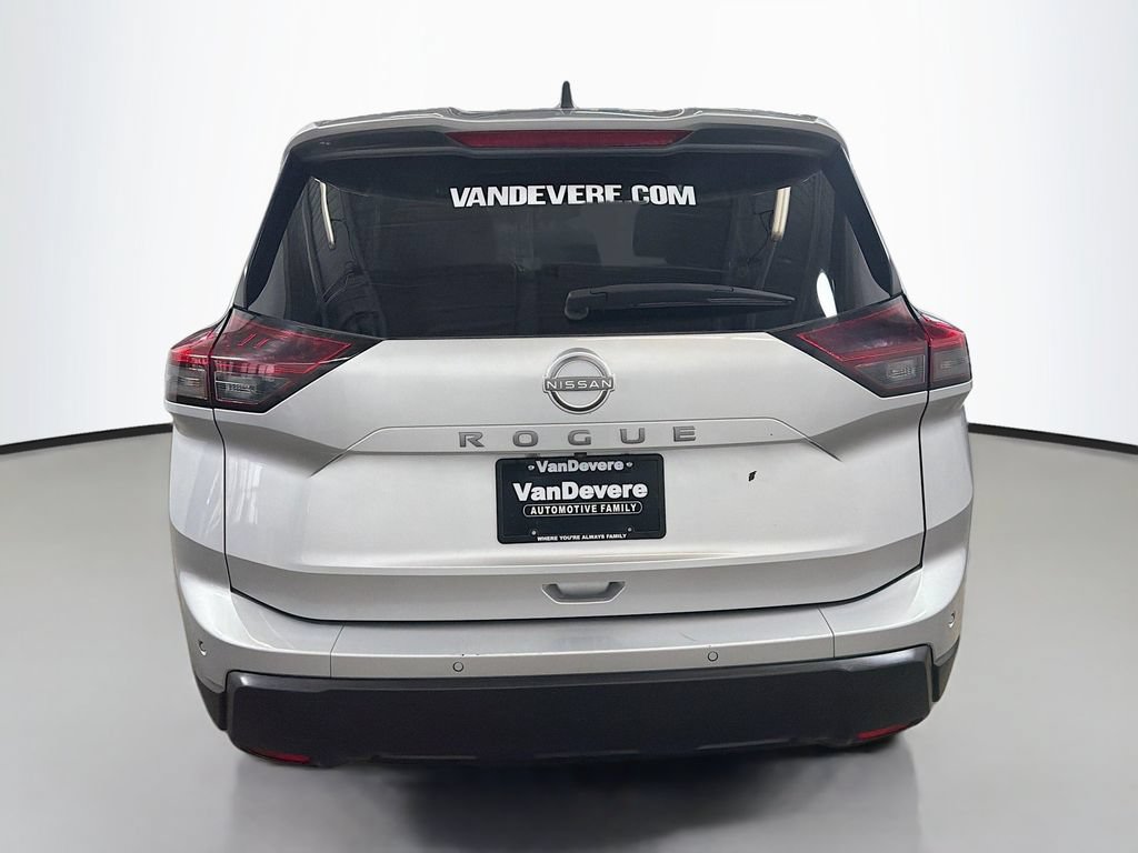 Used 2024 Nissan Rogue S FWD image 8