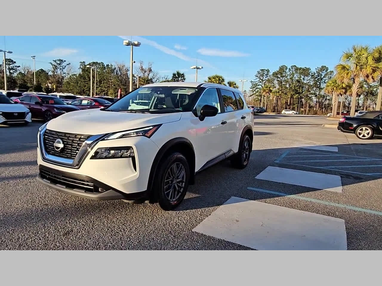 Used 2023 Nissan Rogue S image 20