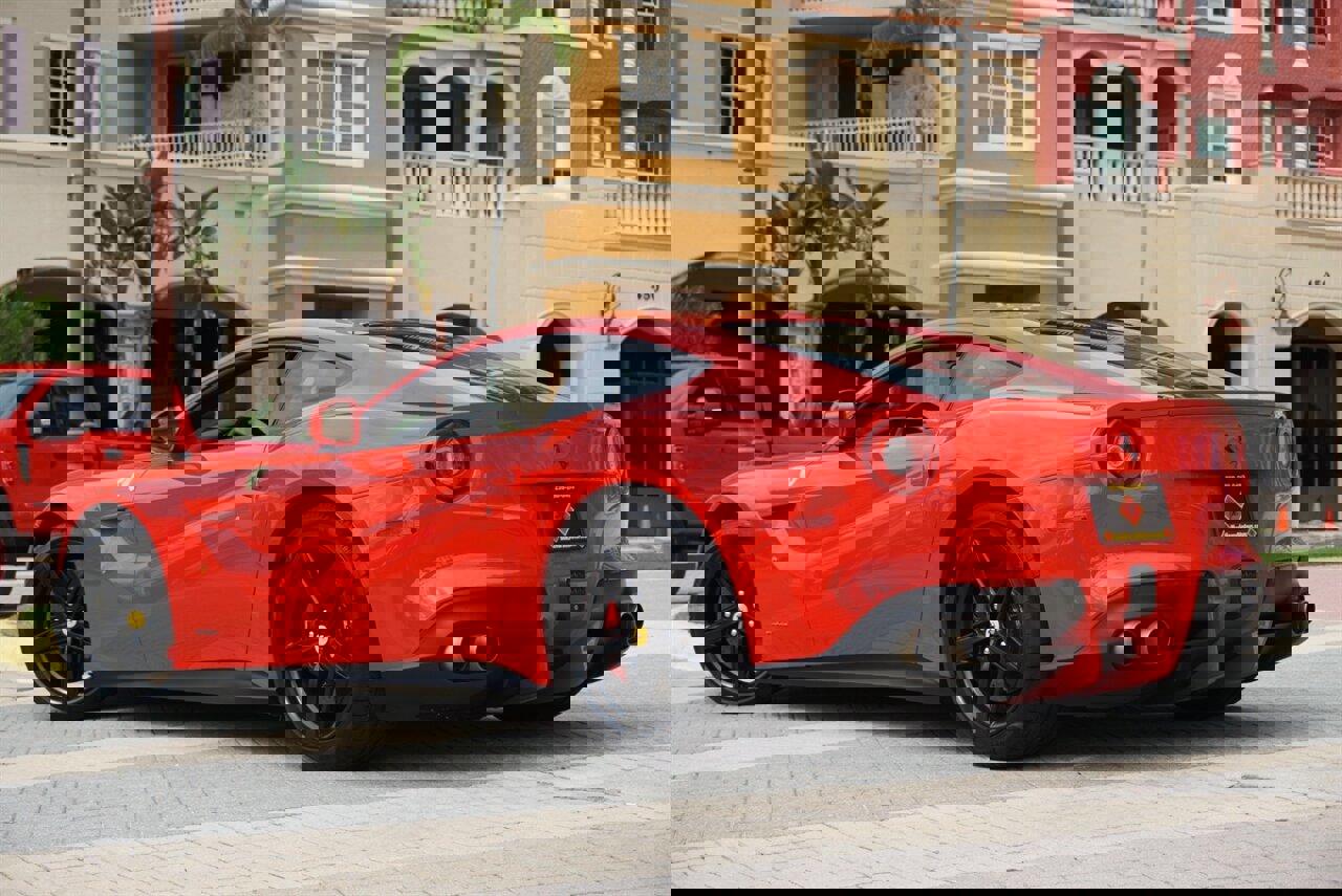 Used 2016 Ferrari F12 Berlinetta image 35