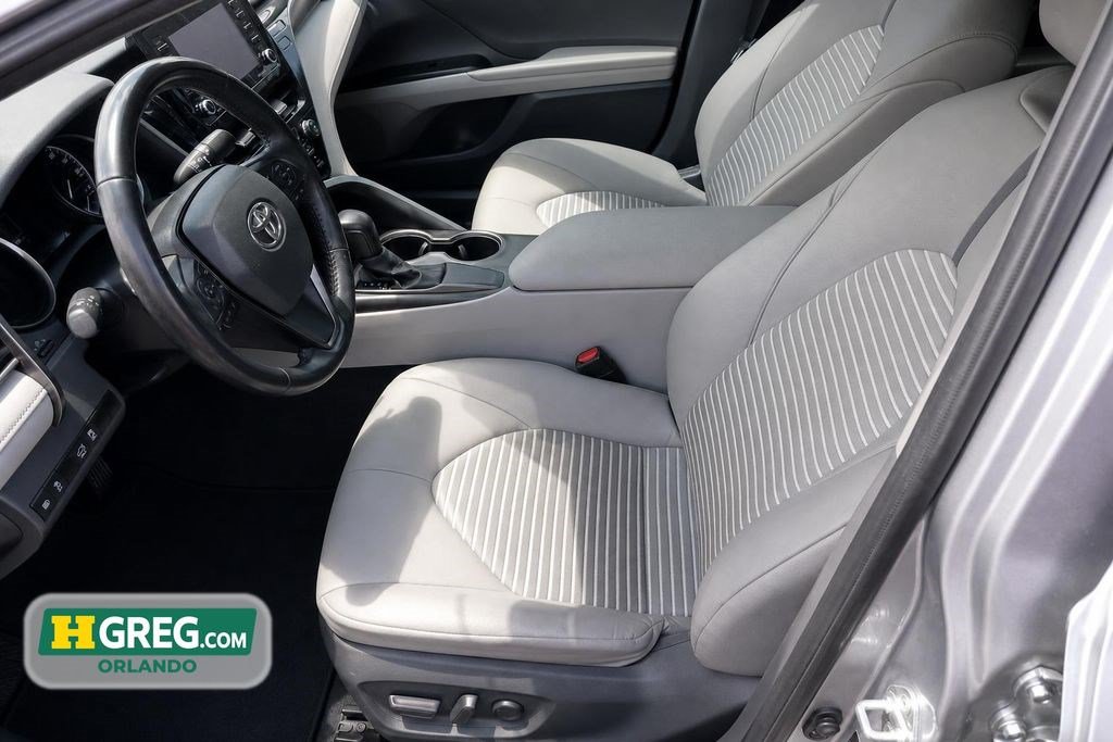 Used 2021 Toyota Camry SE FWD image 7