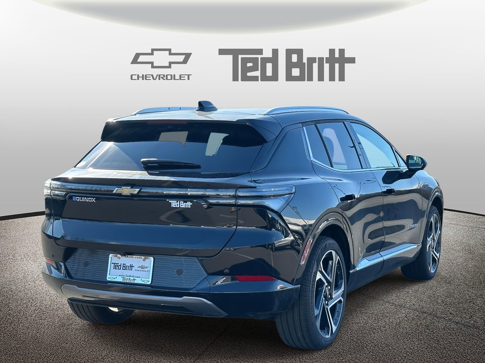 New 2026 Chevrolet Equinox EV LT w/ Convenience Package II image 4