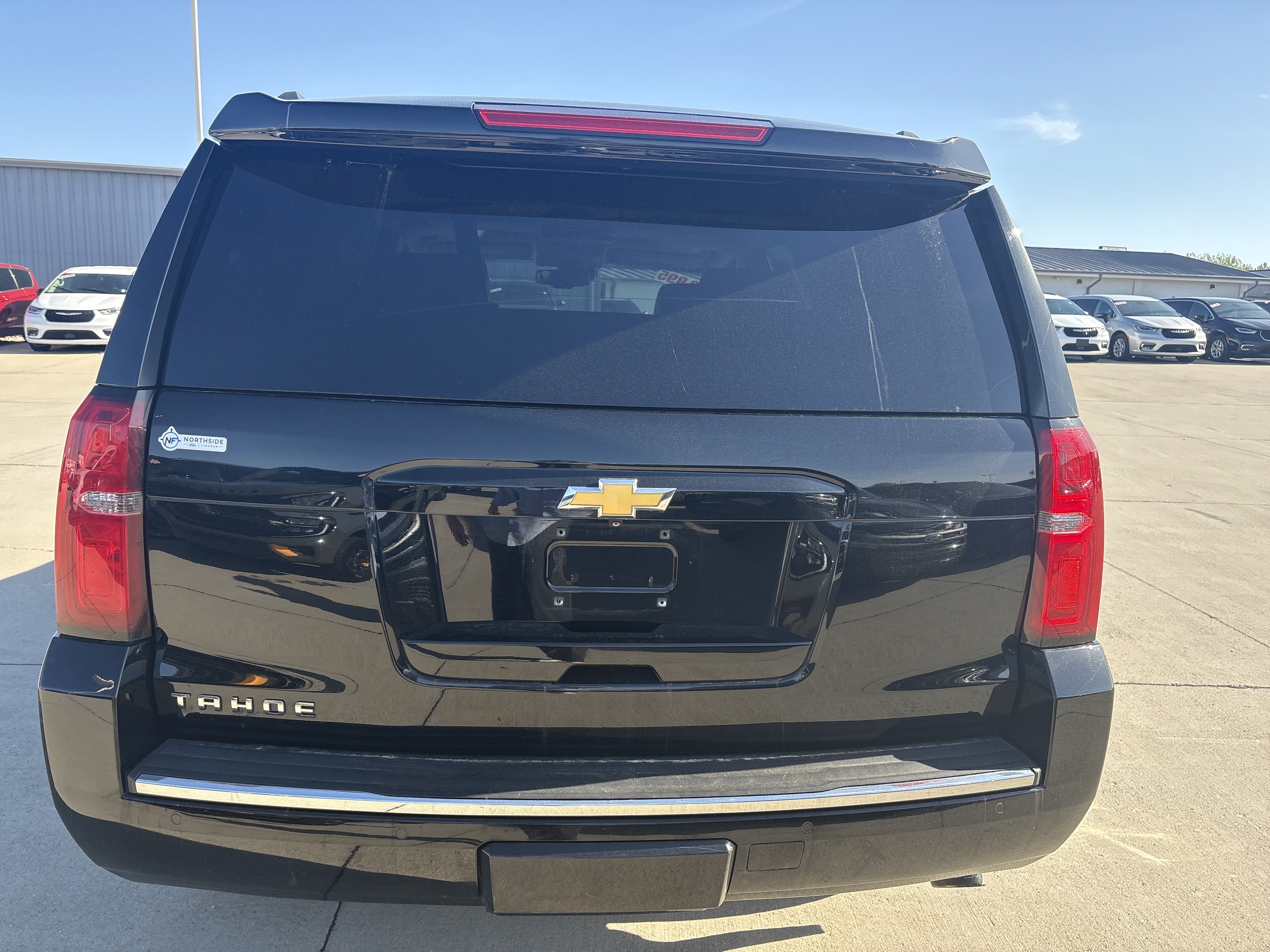 Used 2015 Chevrolet Tahoe LTZ AWD/4WD image 4