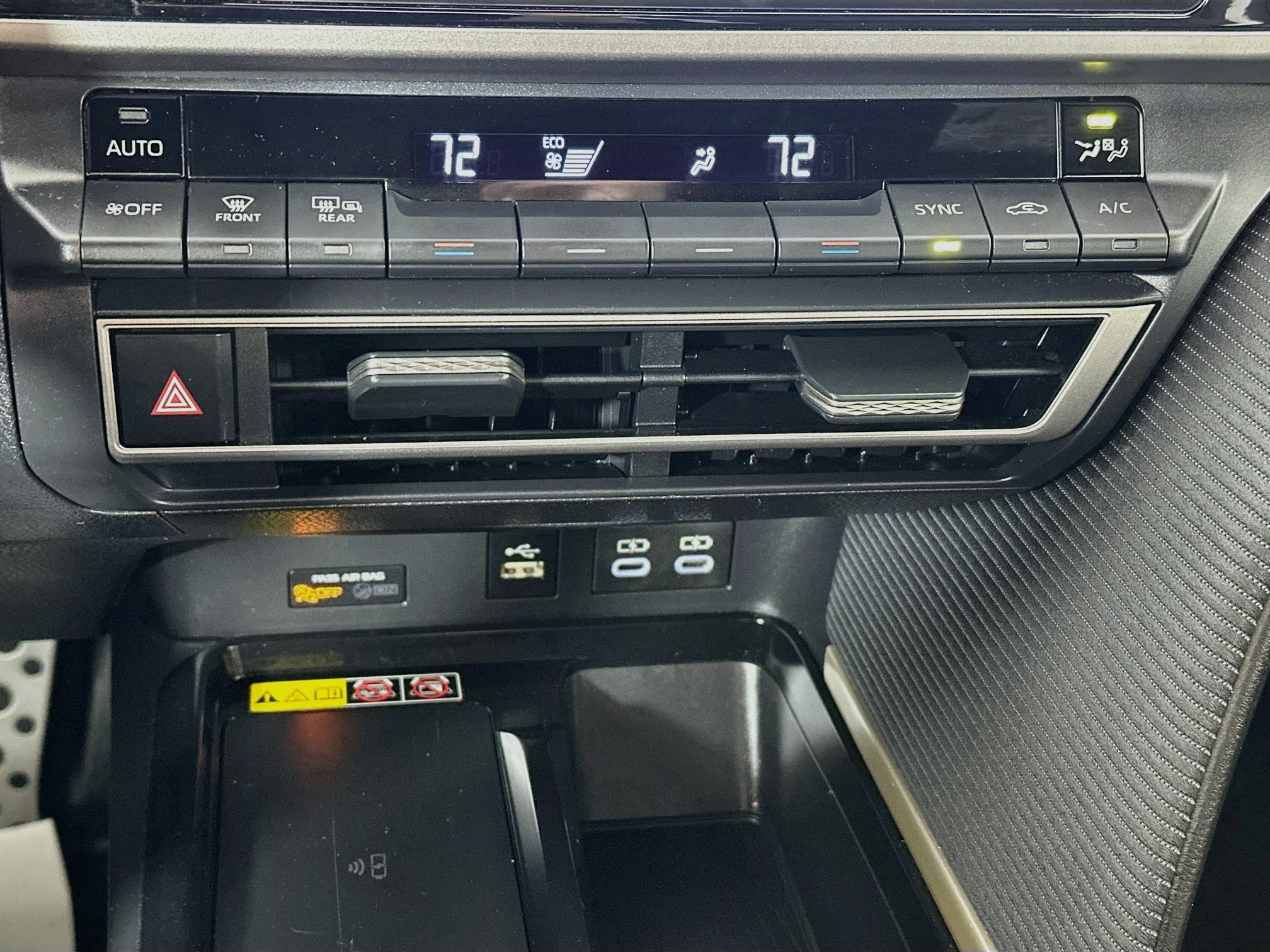 Certified 2025 Toyota Camry SE FWD image 15