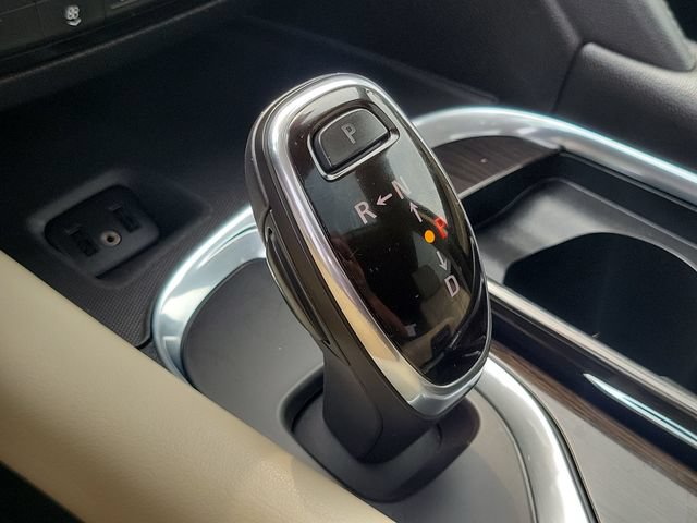 Used 2019 Buick Enclave Essence w/ Trailering Package, 5000 lbs. AWD/4WD image 22