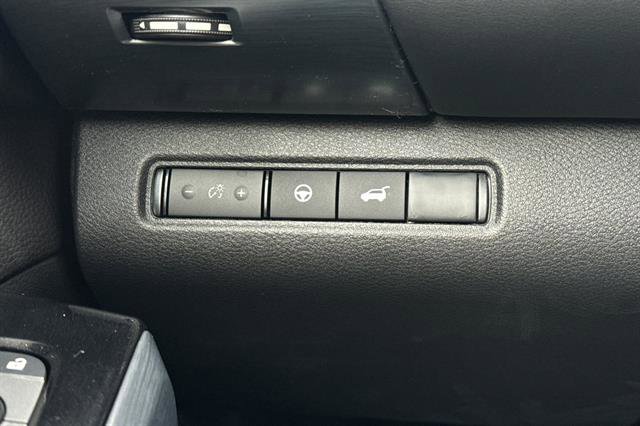 New 2025 Nissan Pathfinder SL image 31