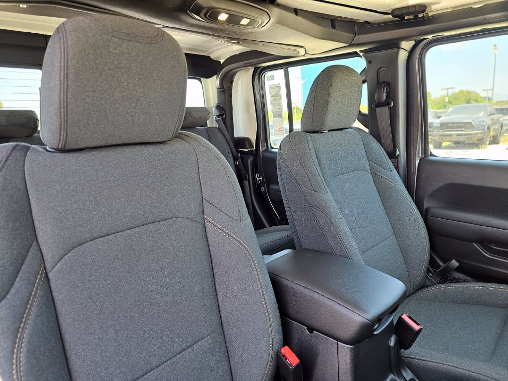 New 2026 Jeep Gladiator Sport AWD/4WD image 27