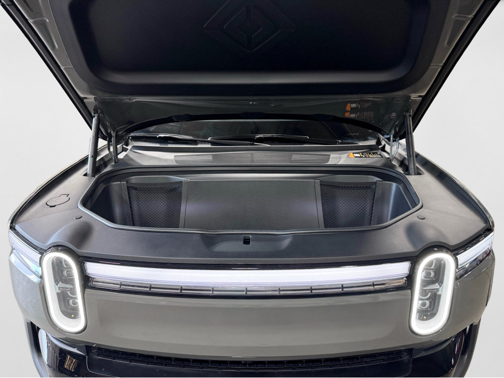 Used 2026 Rivian R1S Premium AWD/4WD image 24