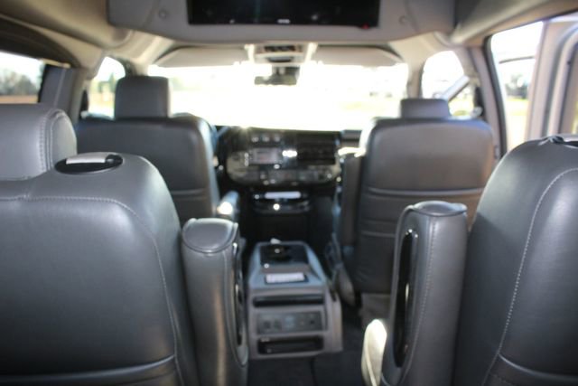 Used 2019 GMC Savana 2500 w/ Enhanced Convenience Package image 25