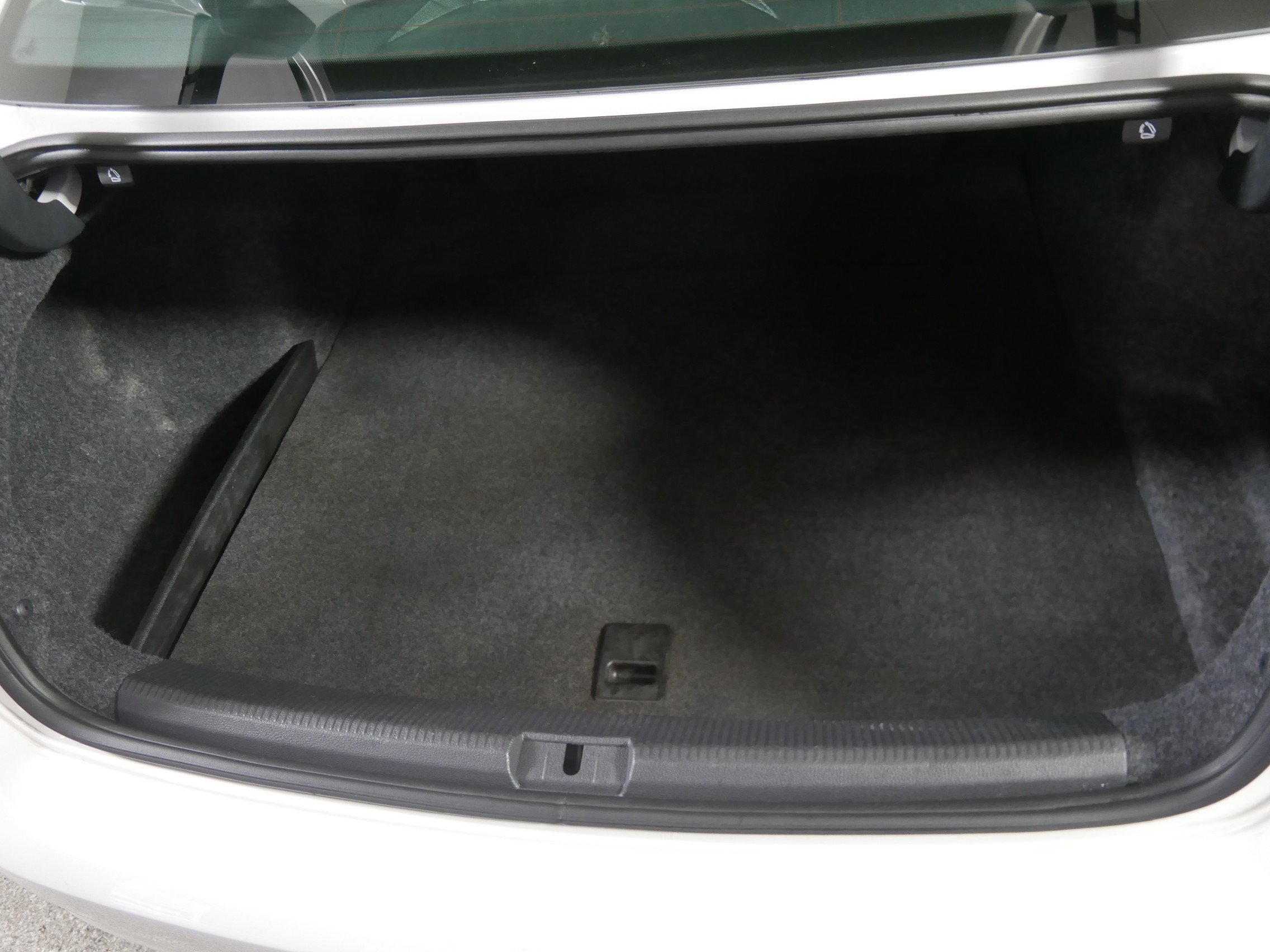 Used 2015 Volkswagen Passat 1.8T Wolfsburg Edition image 18