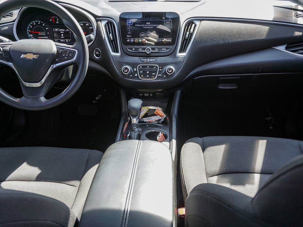 Used 2022 Chevrolet Malibu LT image 14