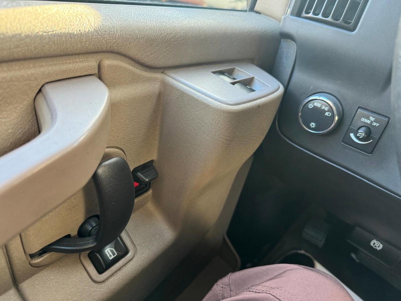 Used 2020 Chevrolet Express 2500 w/ Driver Convenience Package image 20