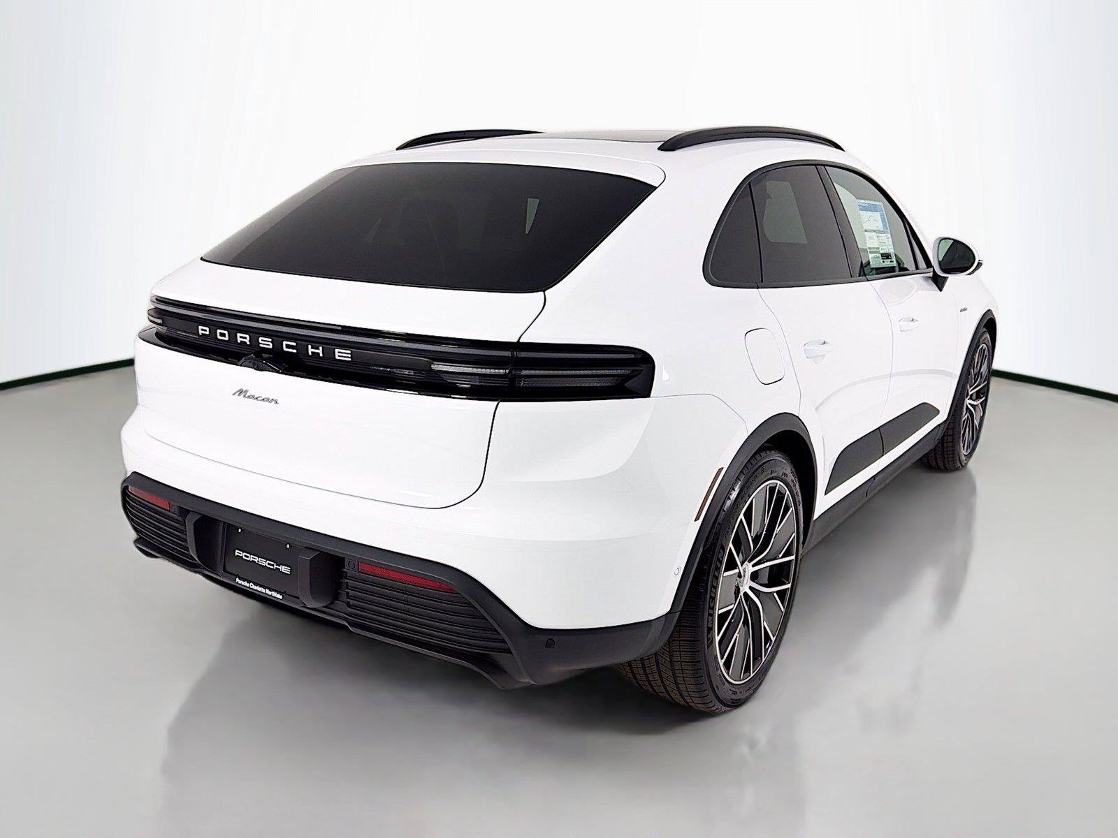 Certified 2026 Porsche Macan Electric RWD image 26
