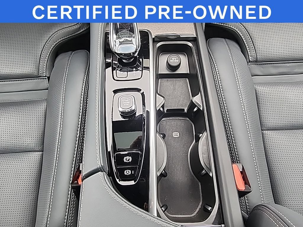 Certified 2024 Volvo XC90 T8 Ultimate AWD/4WD image 22