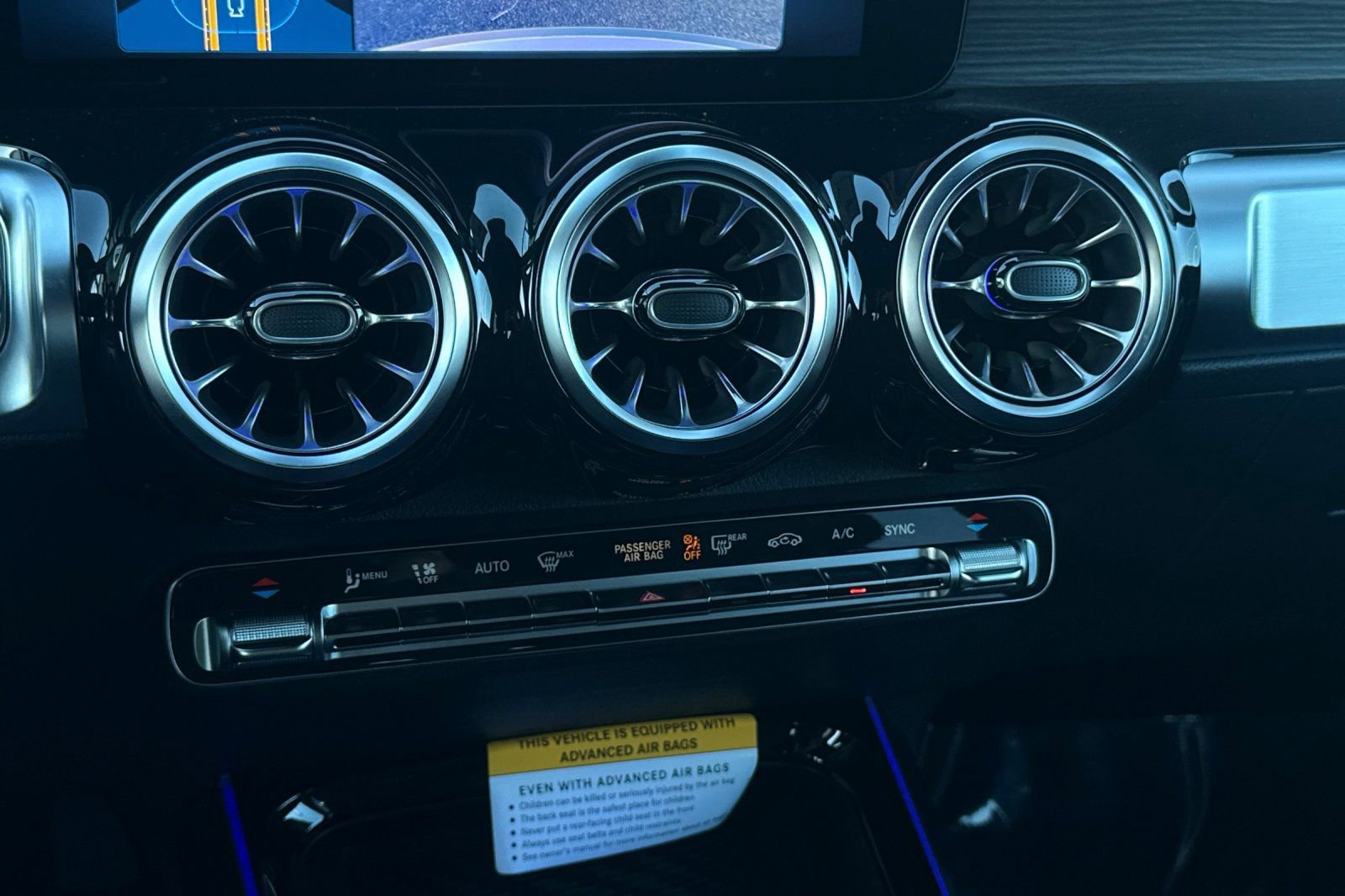 New 2026 Mercedes-Benz GLB 250 image 17