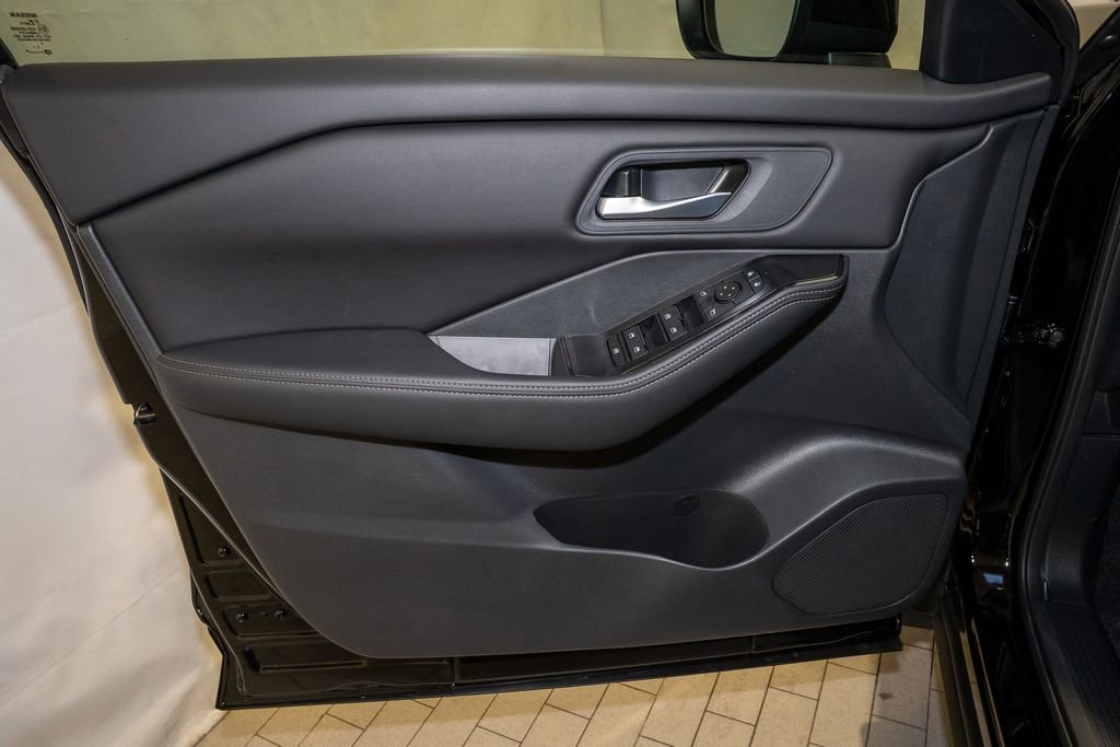 New 2026 Nissan Rogue SV image 13