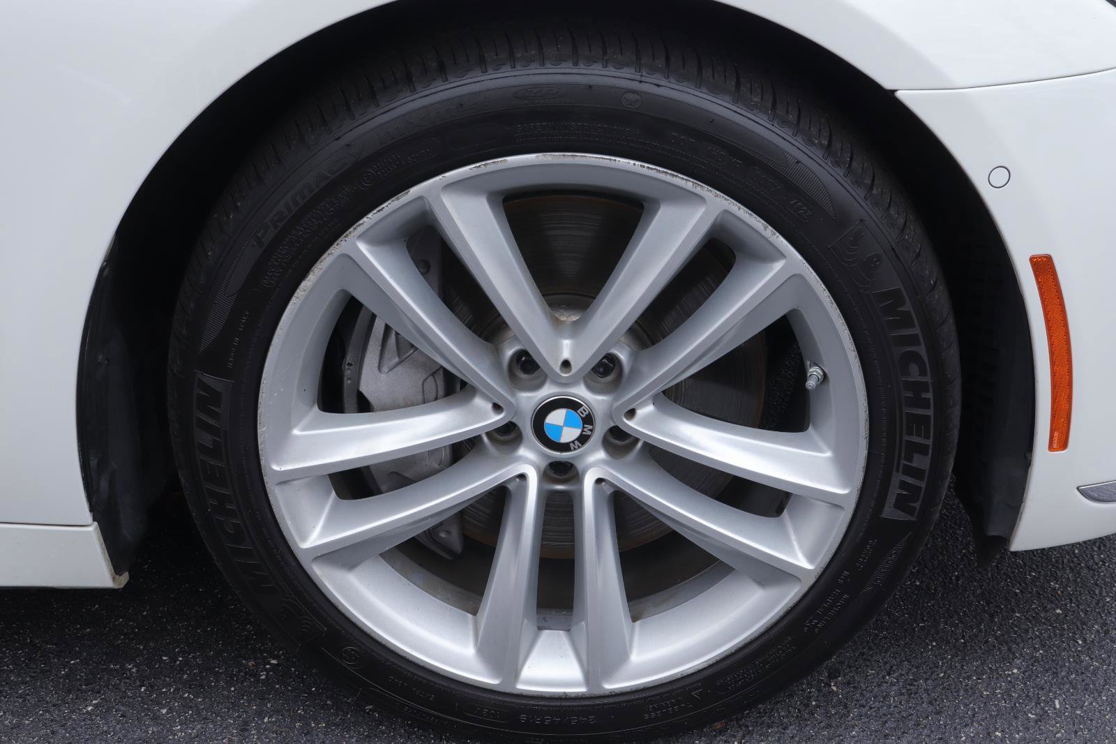 Used 2016 BMW 750i image 41