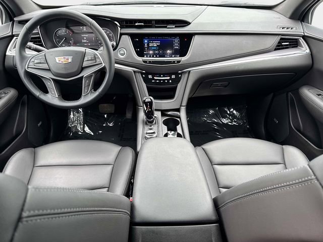New 2025 Cadillac XT5 Luxury AWD/4WD image 14