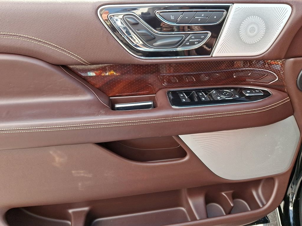 Used 2018 Lincoln Navigator Black Label w/ Cargo Package image 13