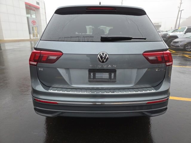 Certified 2024 Volkswagen Tiguan SE image 5