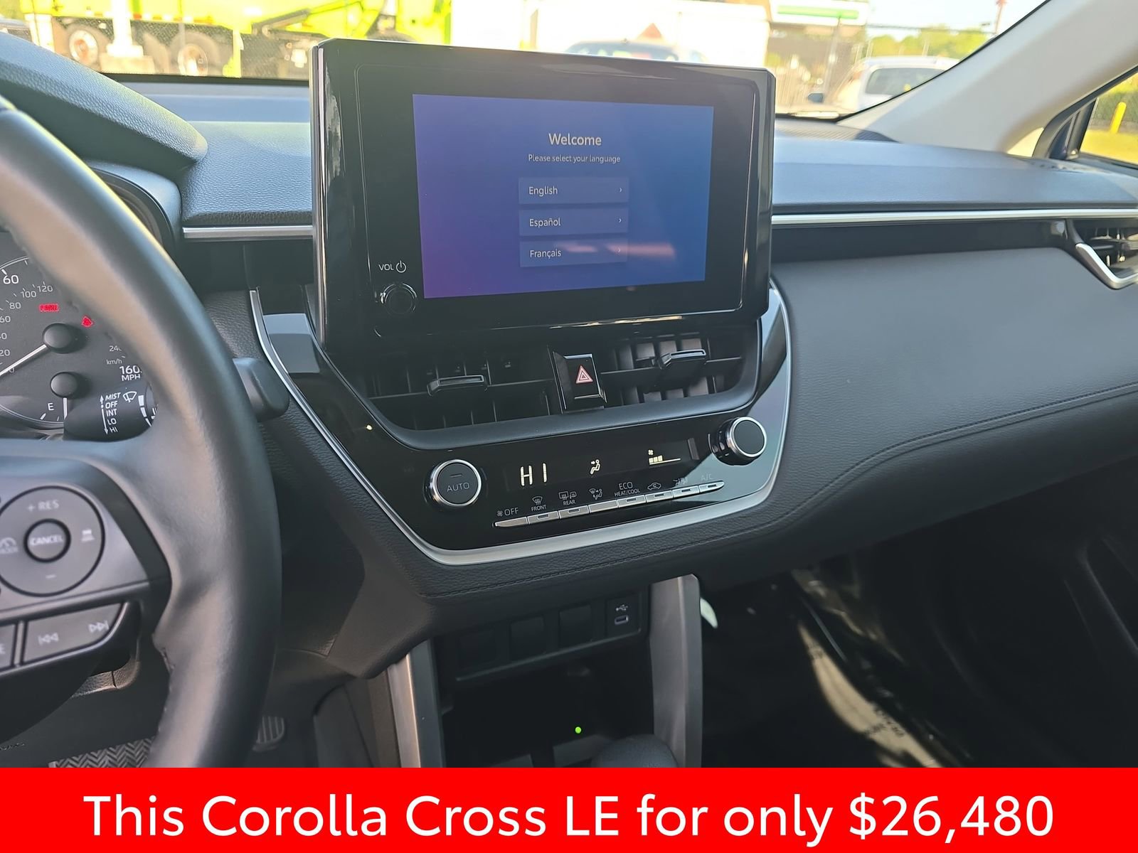 Used 2024 Toyota Corolla Cross LE image 25