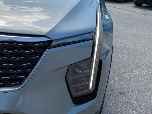 Used 2025 Cadillac XT4 Premium Luxury FWD image 10