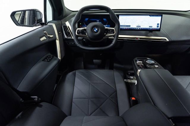 New 2026 BMW iX xDrive45 image 4