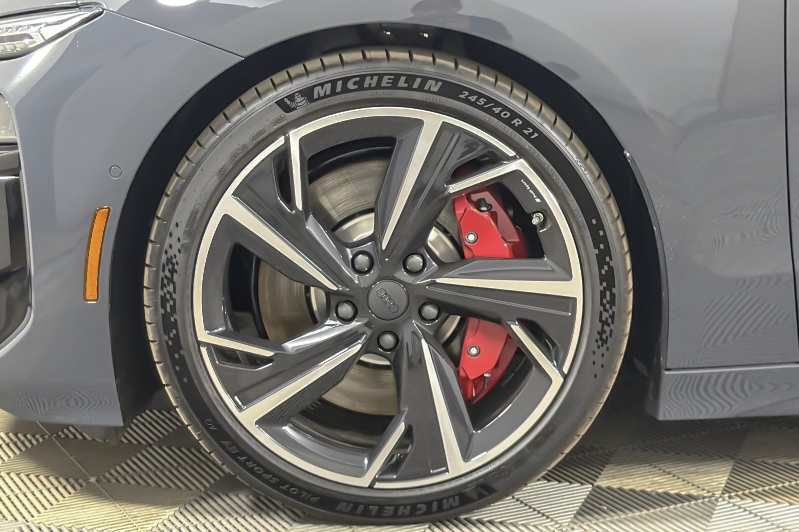 New 2027 Audi S6 e-tron Premium Plus AWD/4WD image 24