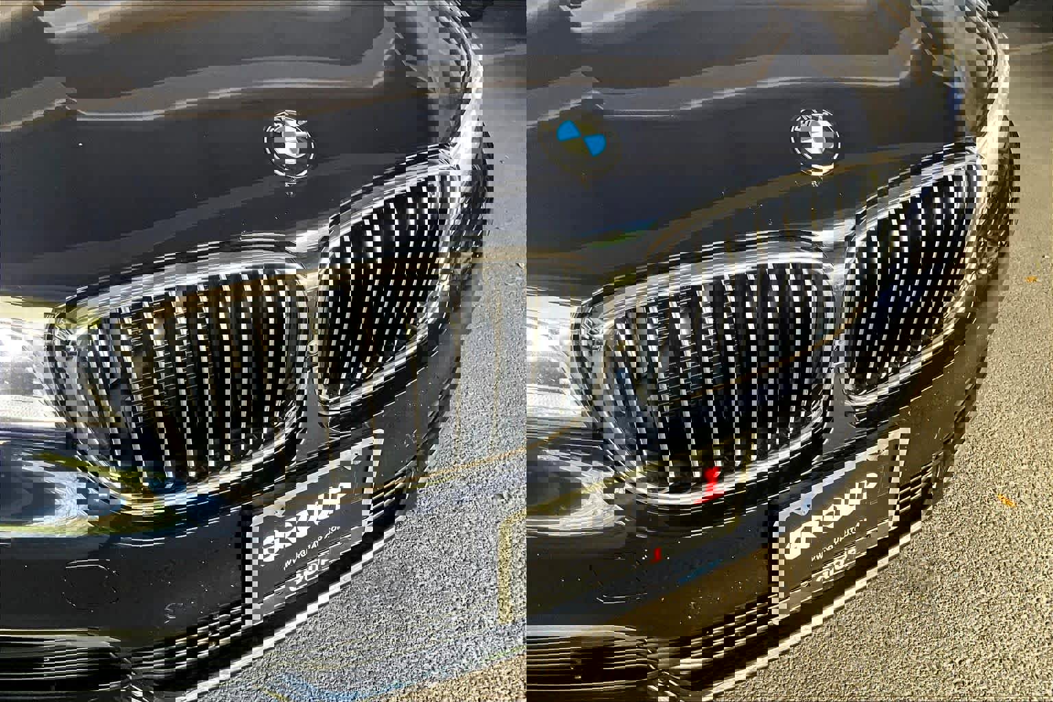 Used 2018 BMW 750i image 29