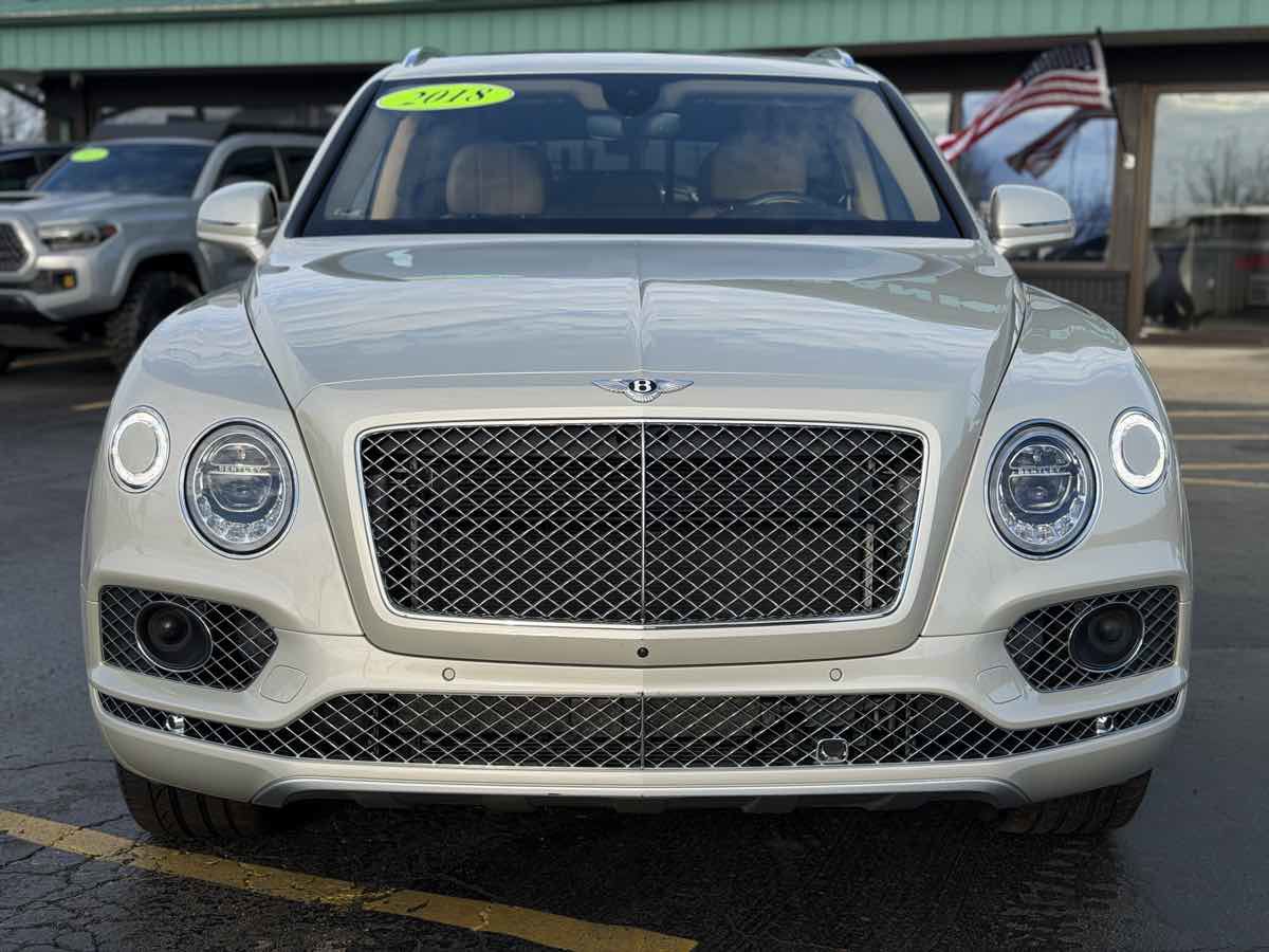Used 2018 Bentley Bentayga image 41