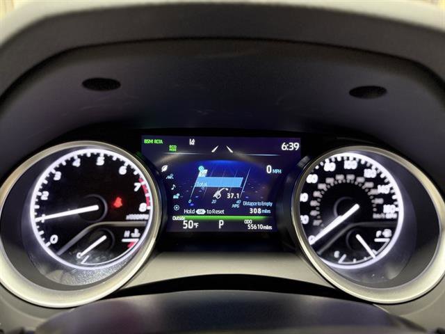 Used 2023 Toyota Camry XLE image 8