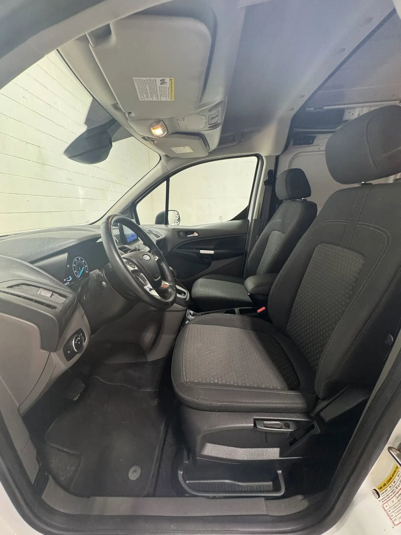 Used 2019 Ford Transit Connect XLT image 10