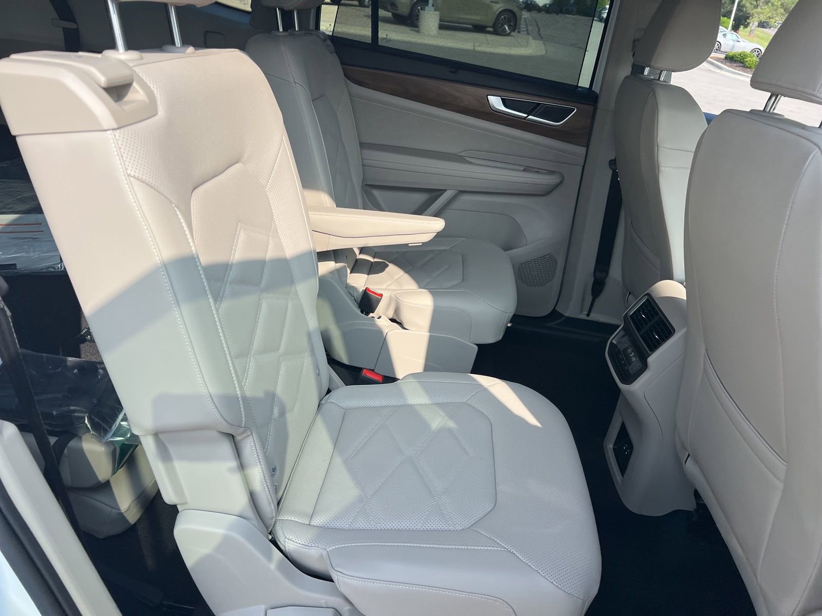 Certified 2026 Volkswagen Atlas SE AWD/4WD image 37