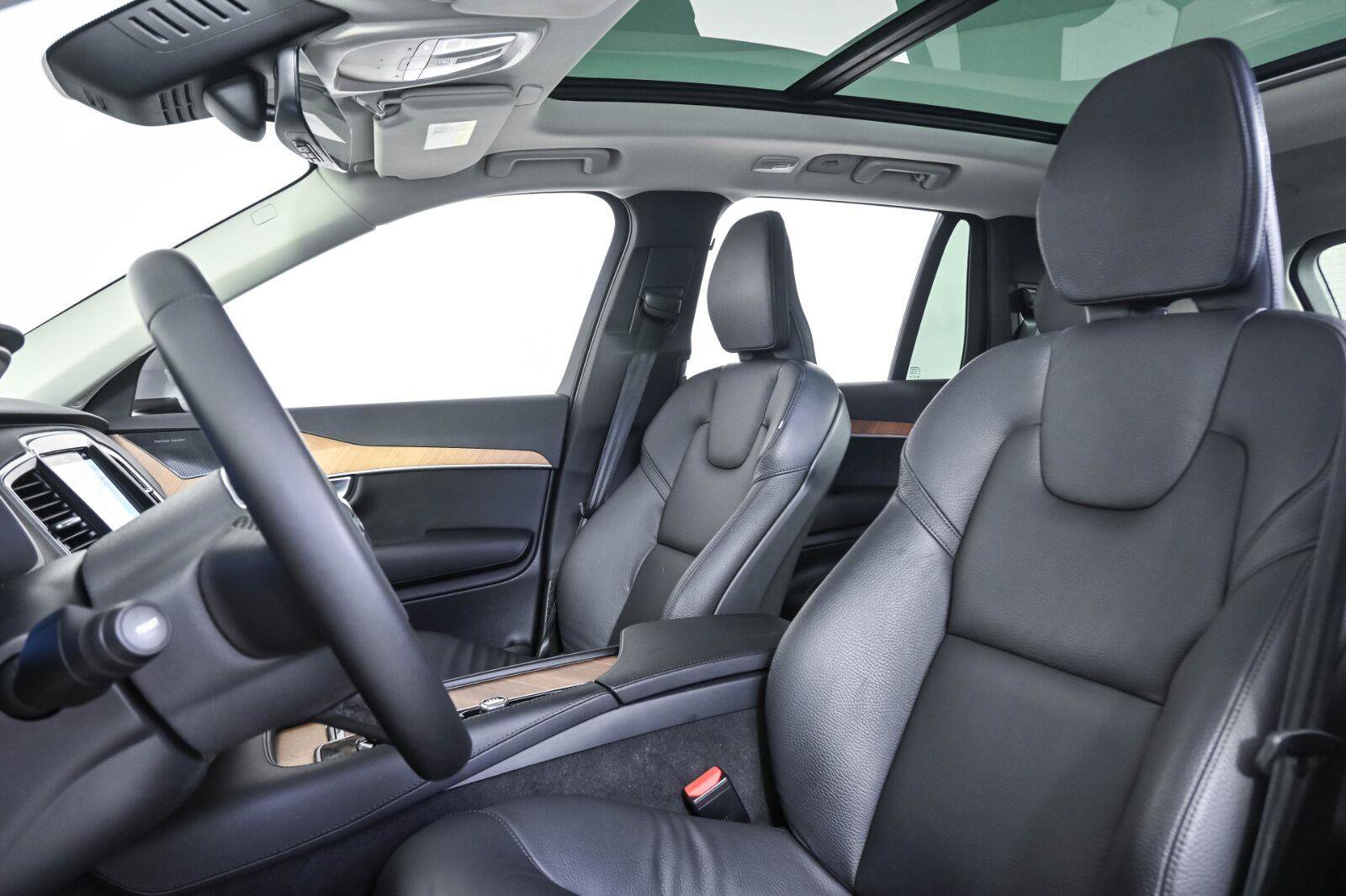 Certified 2024 Volvo XC90 T8 Plus w/ Protection Package Premier AWD/4WD image 5