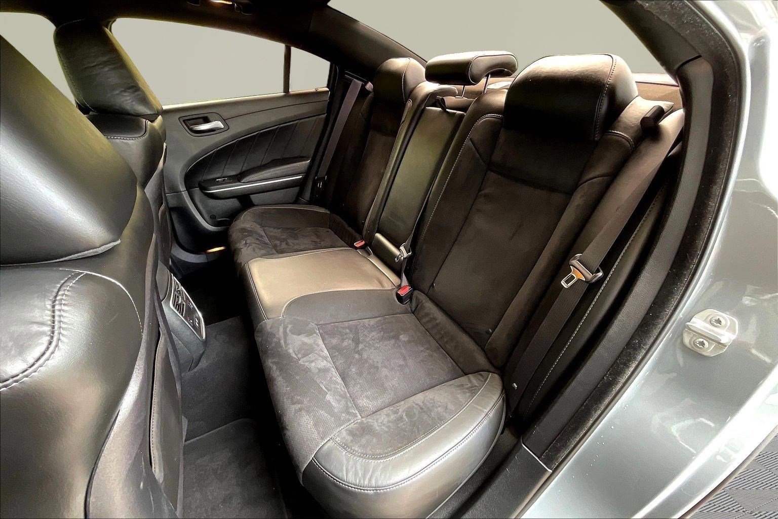Used 2022 Dodge Charger Scat Pack w/ Plus Group RWD image 22
