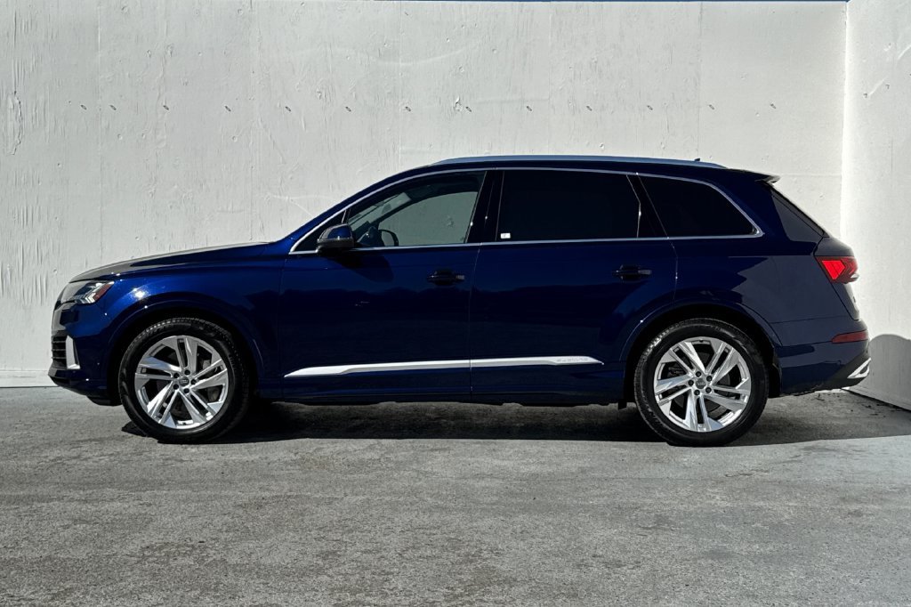 Used 2020 Audi Q7 3.0T Prestige w/ Prestige Package AWD/4WD image 6