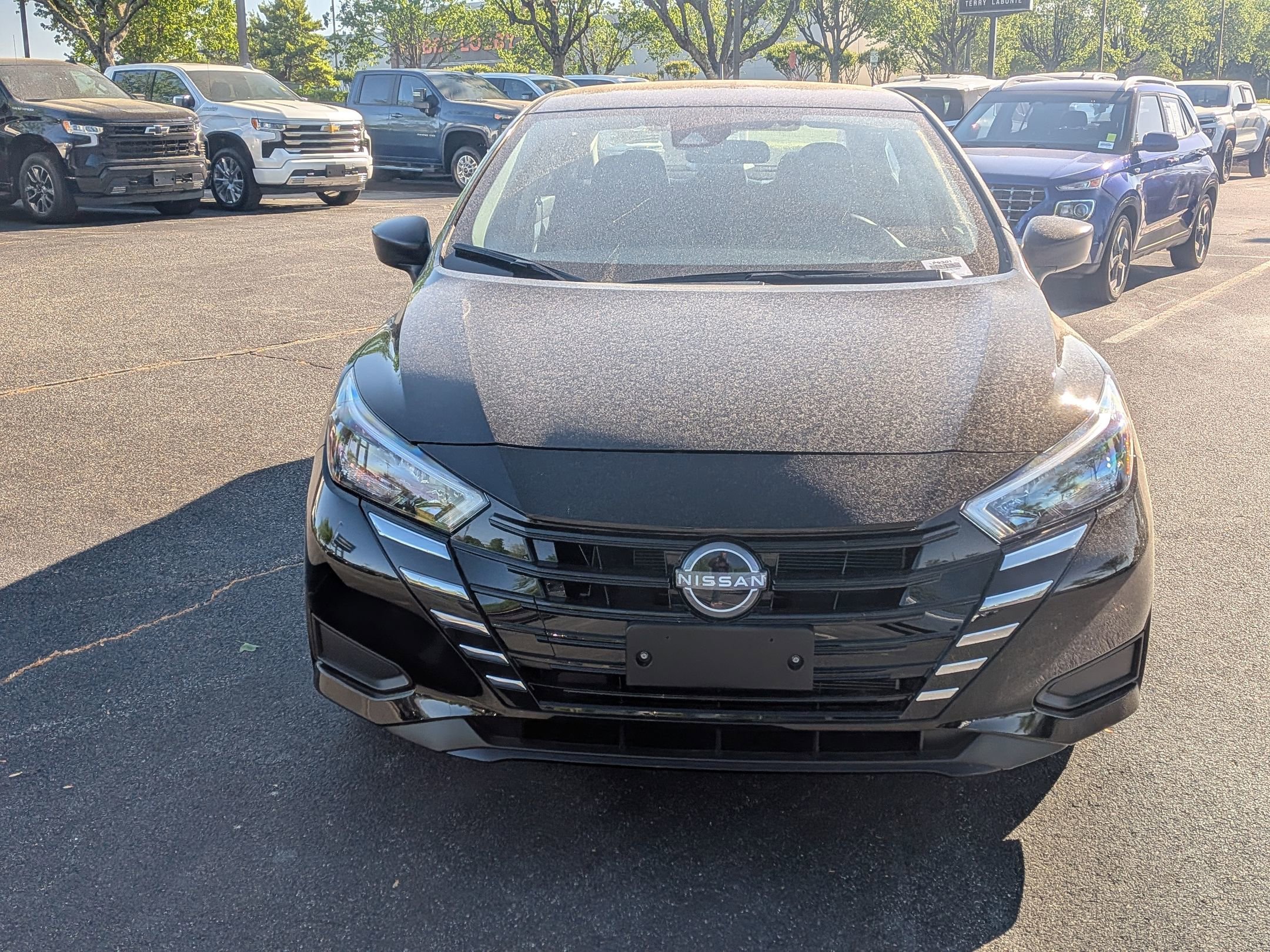 Used 2025 Nissan Versa S w/ Trunk Package FWD image 3