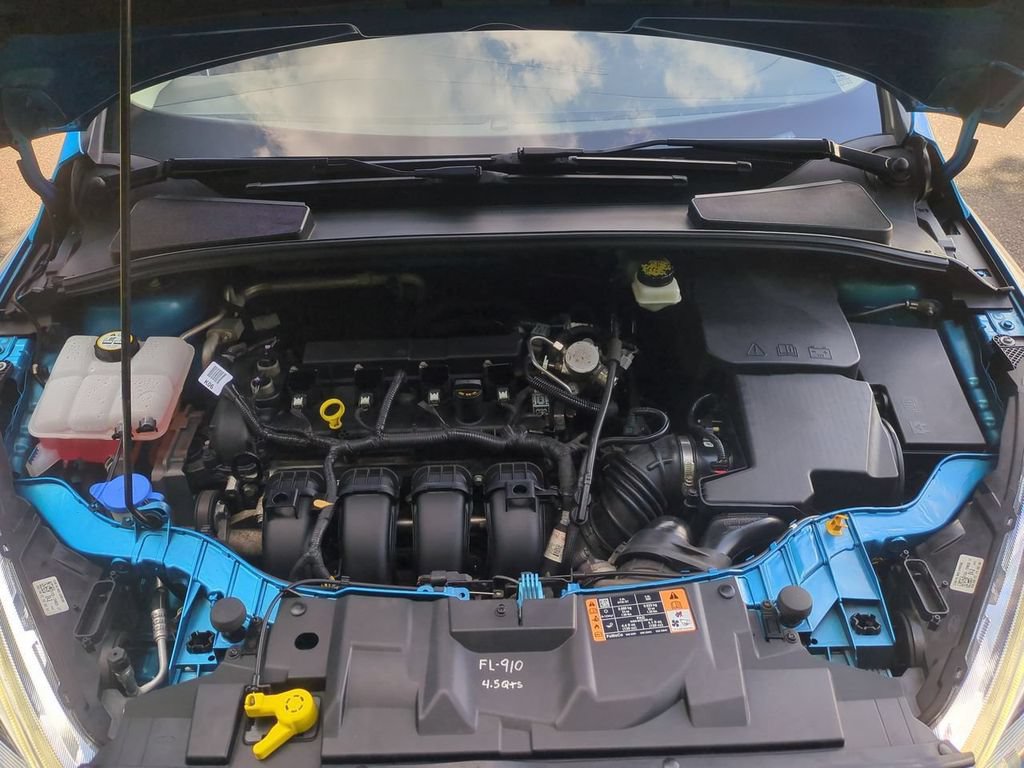 Used 2017 Ford Focus Titanium w/ Titanium Technology Package FWD image 30