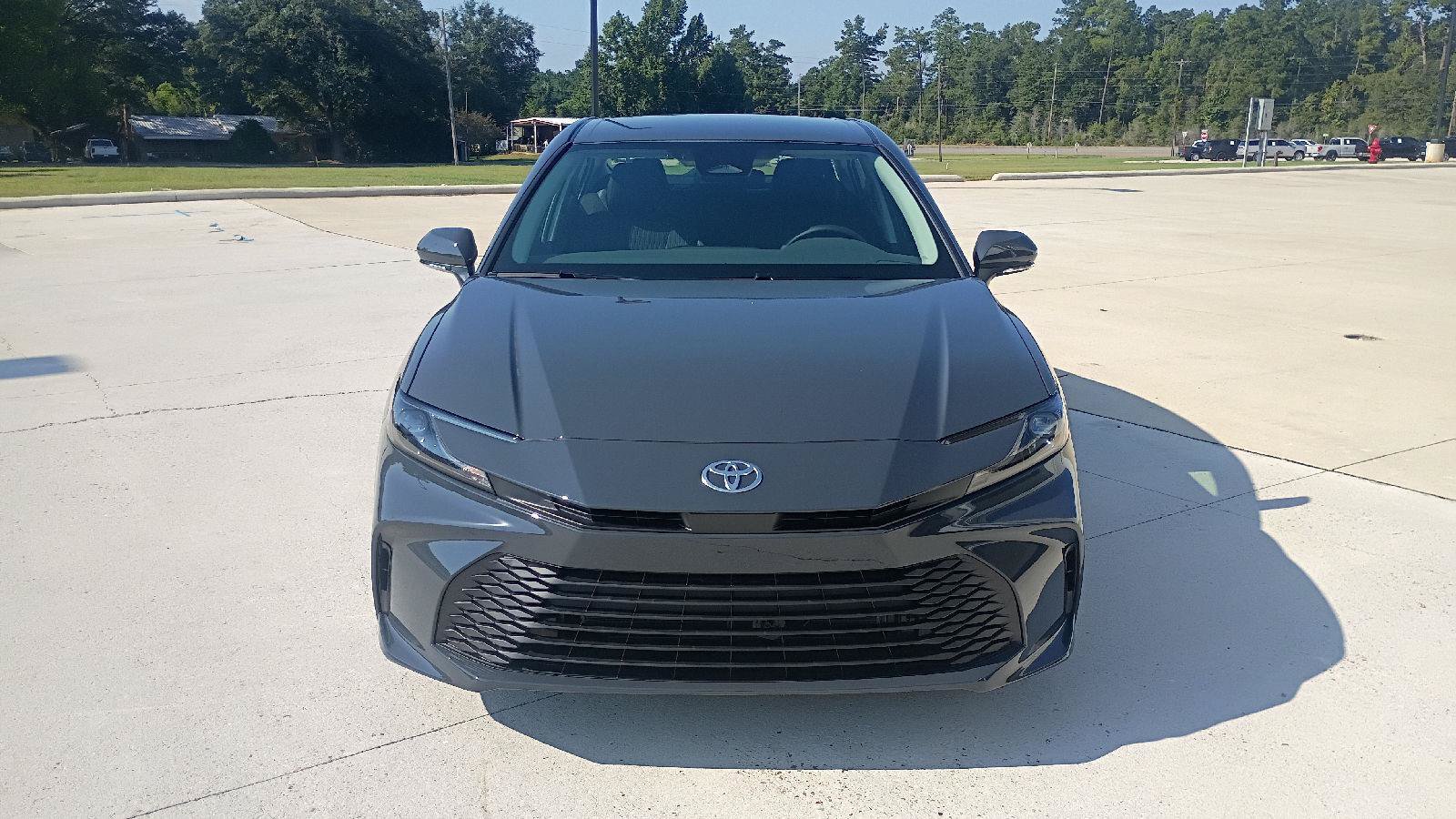 New 2026 Toyota Camry LE FWD image 2