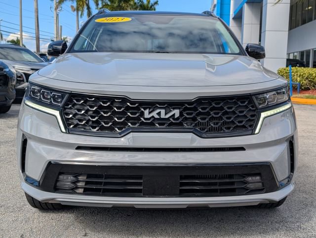 Used 2023 Kia Sorento SX image 2