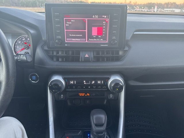 Used 2021 Toyota RAV4 XLE image 21