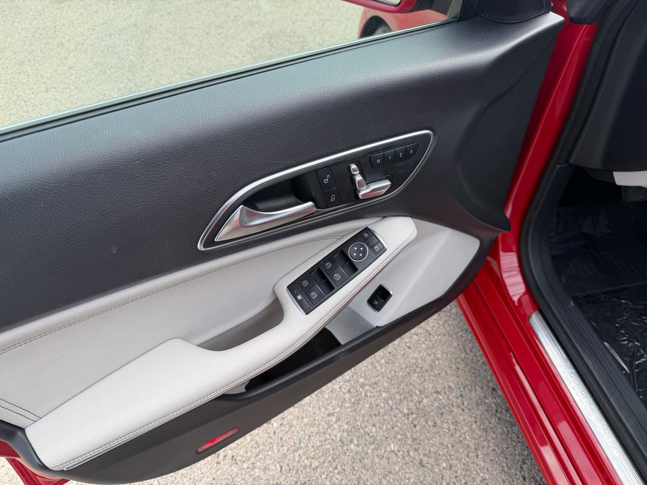 Used 2018 Mercedes-Benz CLA 250 4MATIC image 10