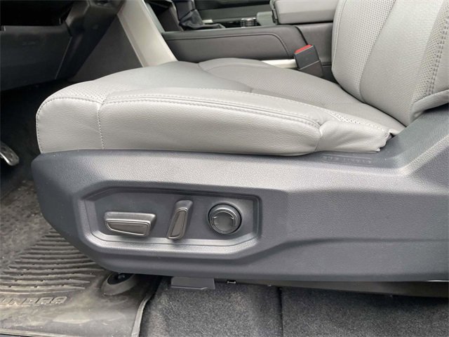 Used 2025 Toyota Tundra Limited image 21